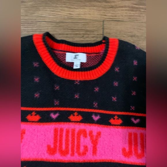 NEW JUICY COUTURE RED CROWN AND HEART SWEATER - Picture 4 of 7